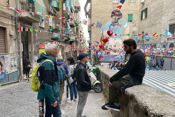 Spanish Quarters, to discover folklore, artisans and local life - Emanuele’s storytelling: Maradona, Totò, and the people behind the paint