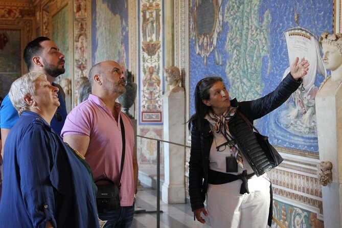 Spanish Small Group Tour of the Vatican Museums, Sistine Chapel & St. Peter's - St. Peter’s Basilica: plan for awe and crowd-control