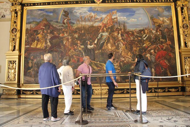 Spanish Small Group Tour of the Vatican Museums, Sistine Chapel & St. Peter's - The Vatican Museums: more than a hallway of famous art