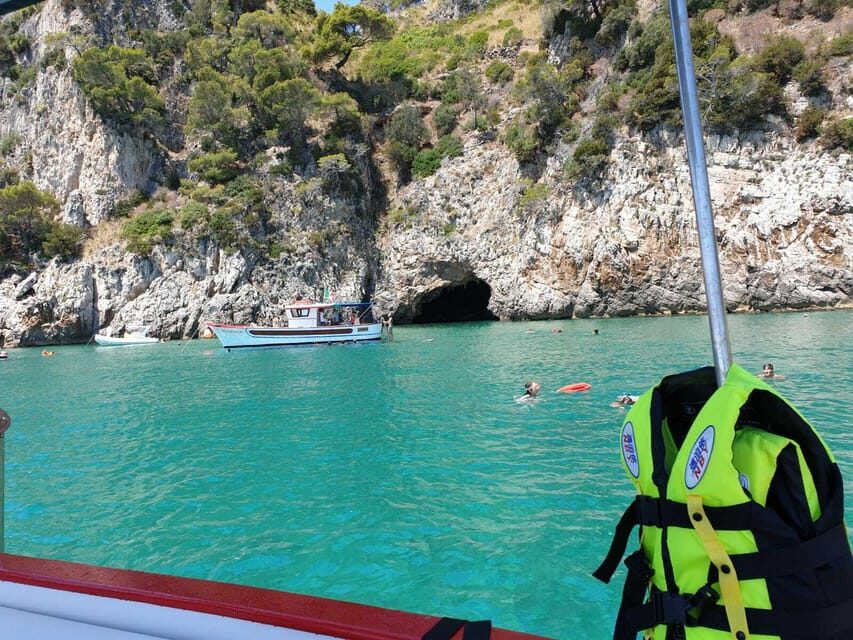 Sperlonga: Boat Cruise to the Blue Grotto with Swimming - What to pack (and what to think about before your swim)