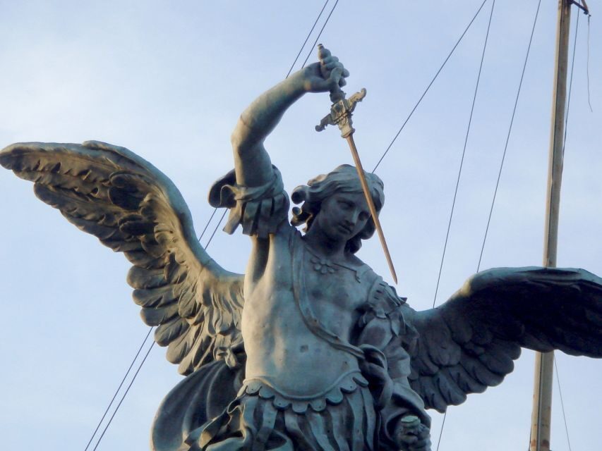 St. Angel's Castle: 2-Hour Private Tour - Hadrian’s mausoleum to medieval fortress: the timeline that makes sense