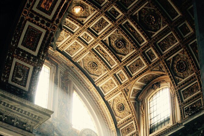 St Peter's Basilica and Cupola guided tour - St. Peter’s Basilica at 8:25 am: what that early start buys you