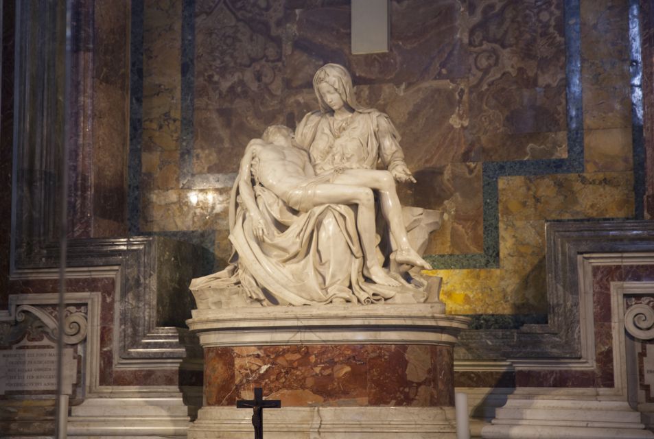 St. Peter’s Basilica Priority Access Tour with Dome & Crypt - Beneath the basilica: the crypts and papal tombs