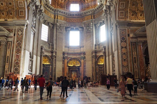 St. Peter’s Basilica: Self-guided Audio Tour on your Phone (without ticket) - Inside for La Pietà: Michelangelo, plus the Renaissance names to watch