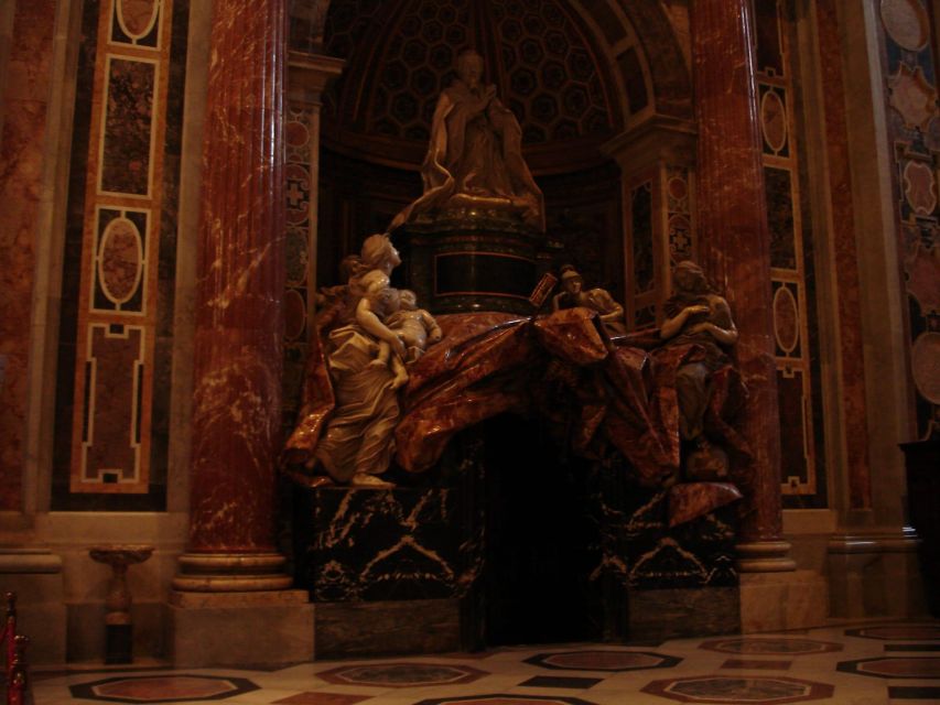 St Peter's Basilica tour with Dome and Crypts(Papal Tomb) - St. Peter’s Basilica: more than marble and standing still