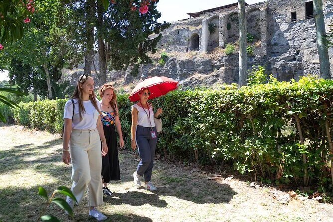 Stories of Pompeii: Small Group tour with archeology expert guide - Thermopolium and food habits: reading daily life in small places