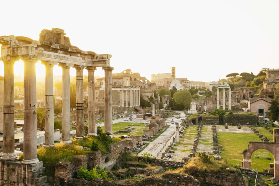 Sunrise in Rome: Small Group E-Bike Tour & Italian breakfast - Sunrise in Rome by e-bike: the point is timing
