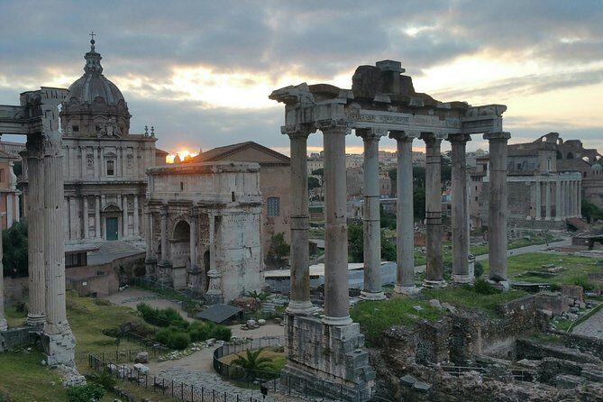 Sunrise in Rome: Small Group E-Bike tour with Italian Breakfast - Piazza Venezia and the Ancient-City Sweep
