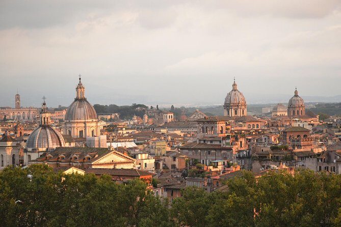 Sunset in Rome Sightseeing and Piazzas with appetizer - Piazza Navona: games in an old stadium, then your appetizer