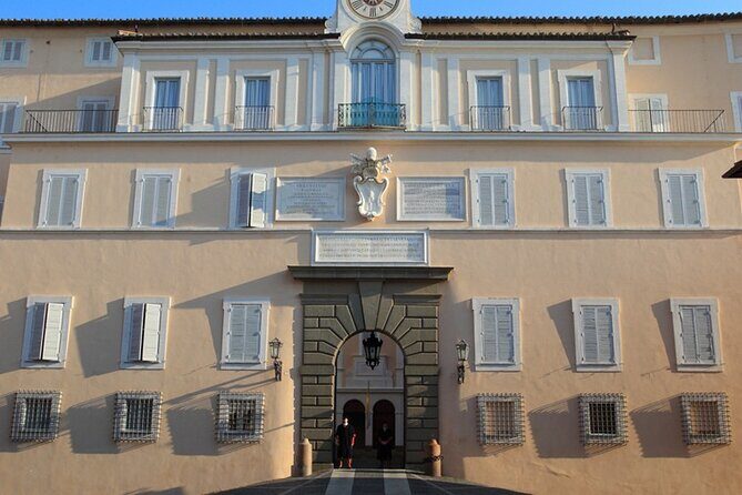 Surroundings of Rome on Vespa - Meeting Point and How the Riding Actually Works