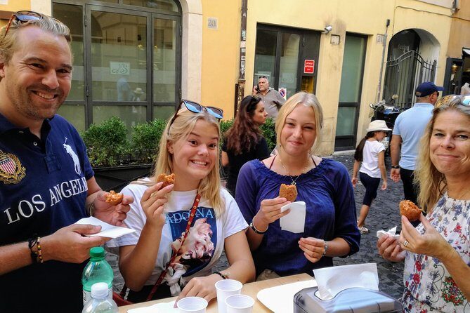 Taste of Rome: Food Tour with Local Guide - Area Sacra di Largo Argentina: the central stop that finishes sweet
