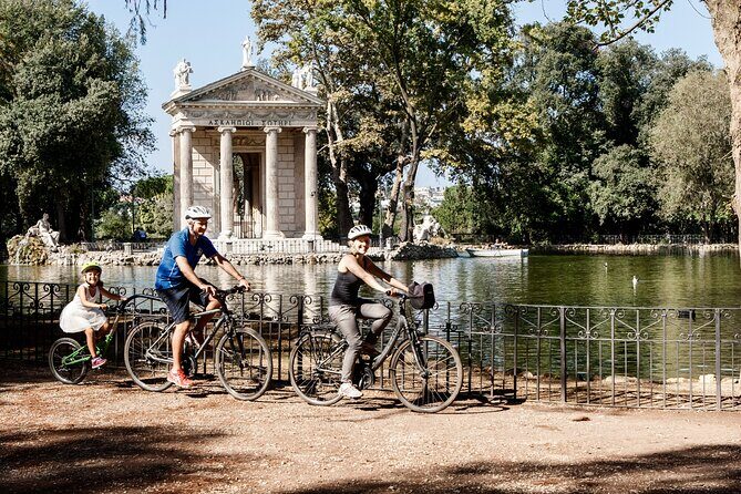 Taste of Rome with quality Cannondale E-Bike - Piazza del Colosseo: a Colosseum intro you can use later