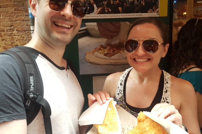 Tasty Naples Street Food Tour of MustEat Gourmet Specialties and MustSee Sites - Piazza del Gesù Nuovo Finale: A Food and Sightseeing Close