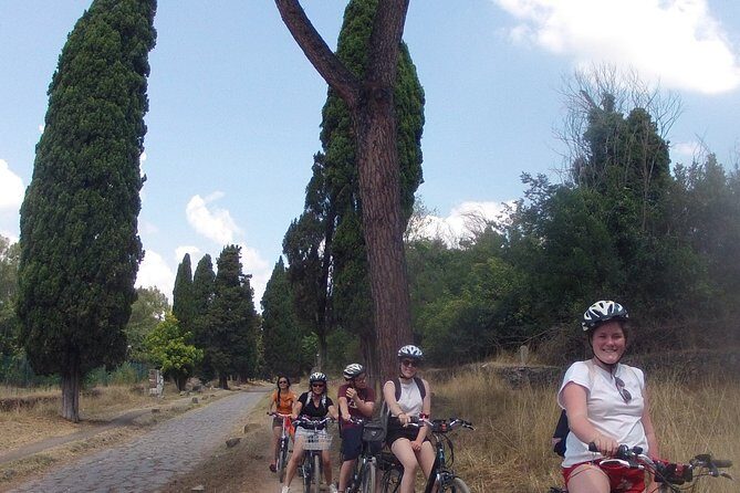 The Appian Way e-bike tour - Porta and Aurelian Walls: understanding how Rome closed around you