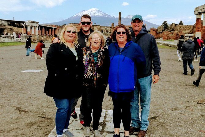 The charm of Pompeii and Herculaneum.Private Tour with Official Guide - Parco Acheologico di Ercolano: The Villas and the Feeling of Place