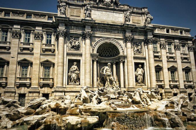 The hidden corners of Rome - Piazza Venezia: your orientation point and quick square visit