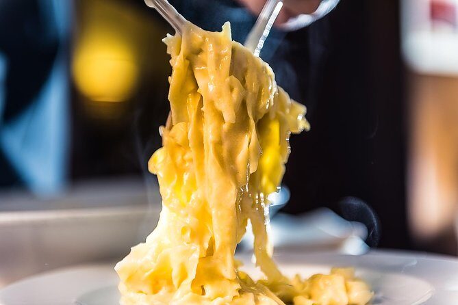 The Original Fettuccine Alfredo Experiences in Roma - Service, Room Ambience, and What You Can Expect From the Staff