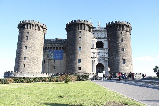 The Origins Of Naples. Unique private tour of the monumental area - Why the private format is worth it (especially in Naples)