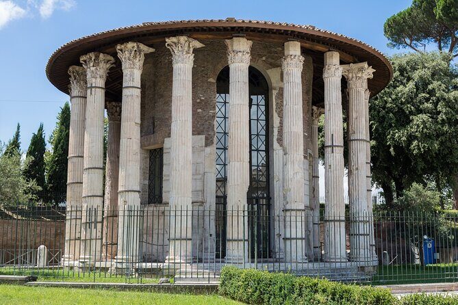 The Ultimate Golf Cart Tour Adventure - Bocca della Verità: the marble mask and the legend