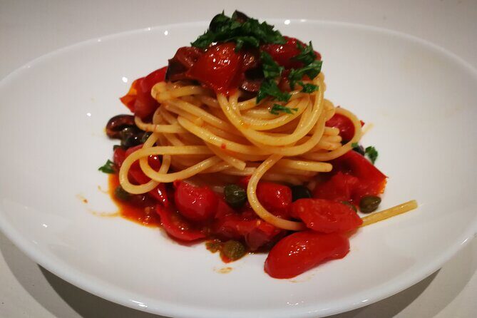 The Ultimate Neapolitan Cooking Class with Local - What you’ll cook: Neapolitan classics like puttanesca and genovese