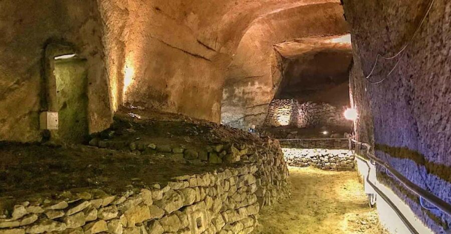 The Underground of Napoli: a Trip to the Hidden City - A 2-hour underground walk that shows Naples’ layers