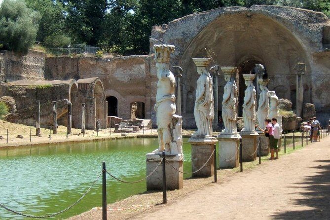 Tivoli Day Tour from Rome : Hadrian’s Villa and Villa D’Este - Villa d’Este: The Fountain of Neptune and the Art of Staged Water