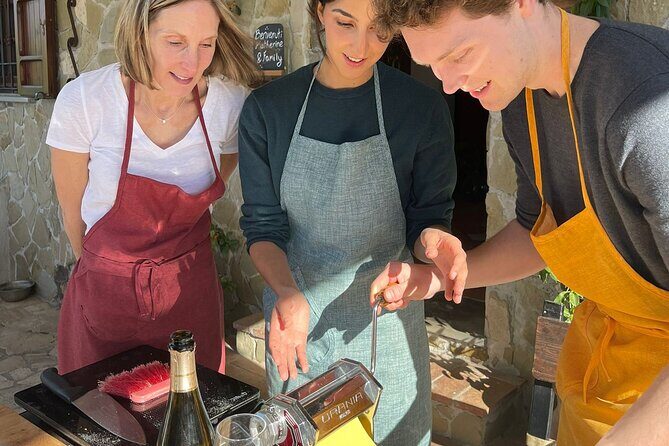 Tivoli Day Trip: Villa D’Este & Cooking Class - The farmhouse kitchen: Chef Davide and Elena’s hands-on class