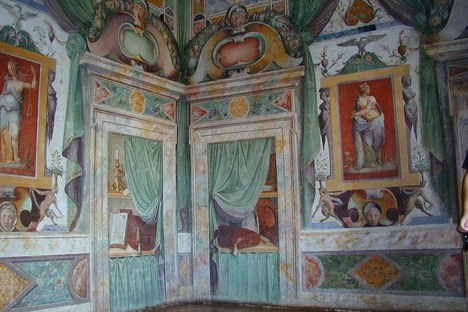 Tivoli Gardens and Hadrian's Villa full day guided tour - The Aniene waterfall moment that most people miss