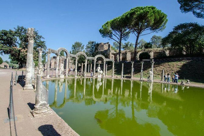 Tivoli Italian Gardens Tour from Rome - Lunch in Tivoli: the reserved table piece you’ll feel later