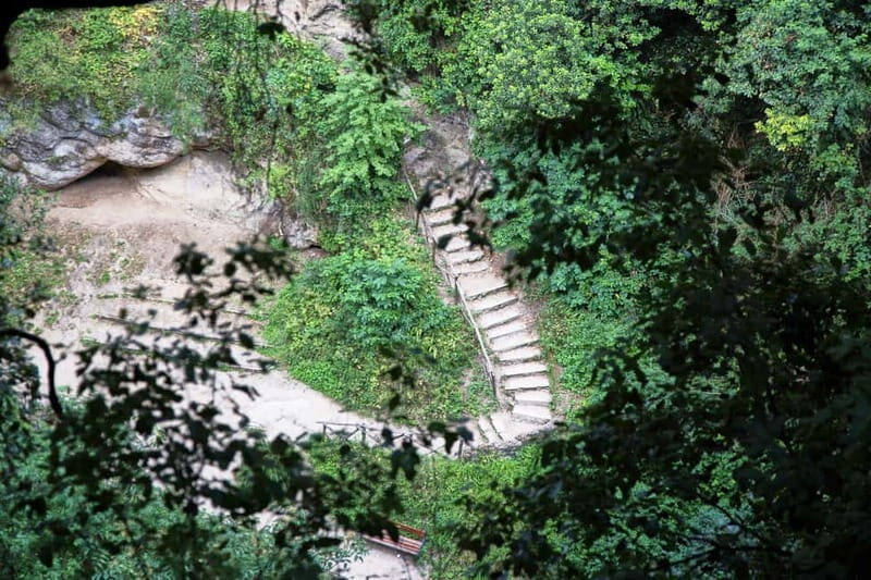 Tivoli: Villa Gregoriana Entrance Ticket - Terrain and comfort: stairs, uphills, and knee-friendly decisions