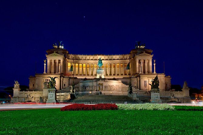 Top 10 Attraction of Rome - Small group Tour - Largo Argentina and Piazza Venezia: Ruins, Power, and Quick Photo Moments