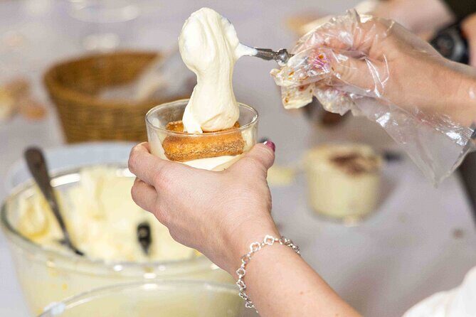 Top Class of Ravioli, Fettuccine and Tiramisu Workshop in Rome - Finding the class: the cozy restaurant near Via Giuseppe Zanardelli