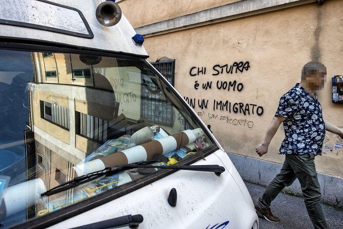 Torpignattara Photo Tour: melting pot, street art and politics - Key highlights you should care about