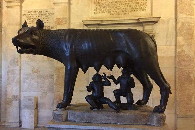 Tour in Rome, full day - Trevi Fountain: where photos meet old-school tradition