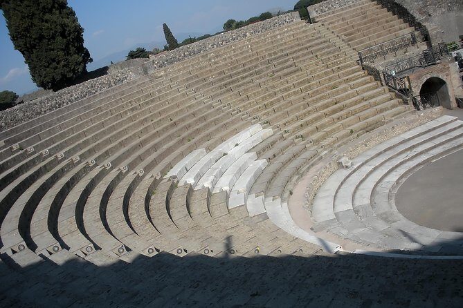Tour in the ruins of Pompeii with an archaeologist - Price and value: $338.76 per group plus the €20 ticket