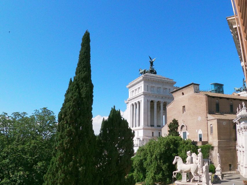 Tour of Colosseum & Roman Forum with Dutch Guide - Roman Forum First: Curia/Senate, Caesar’s Final Stop, and the Via Sacra