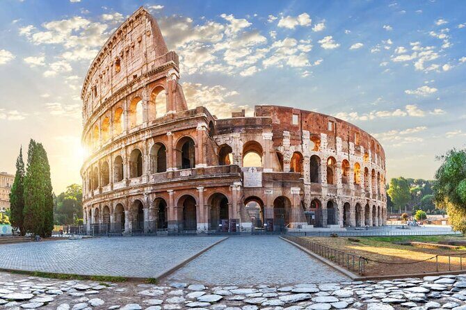 Tour of Gladiators Arena and Colosseum with Imperial Forum - Entering the Colosseum with Arena Access (What You’ll Actually Do)