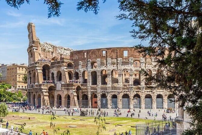 Tour of the Colosseum - Second-floor museum stop and the Imperial terrace viewpoint