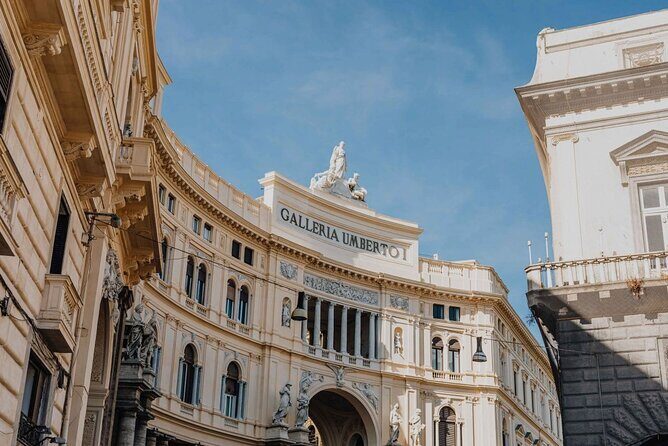 Tour of the Monumental Naples with an art expert - Price and what $271.71 per group really means
