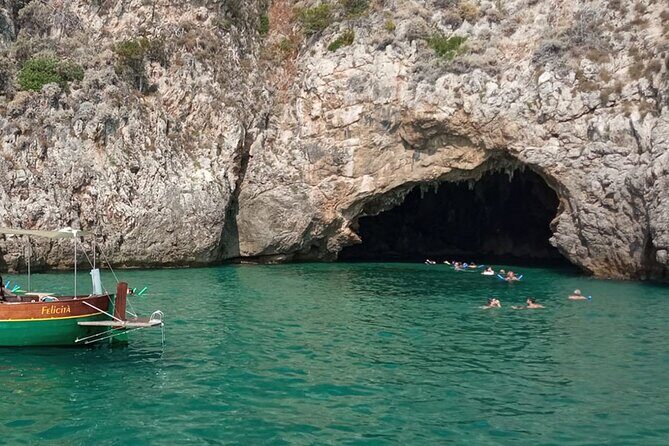 Tour the Journey of Ulysses from Sperlonga to Gaeta - The calm return to Sperlonga (plus a final swim chance)