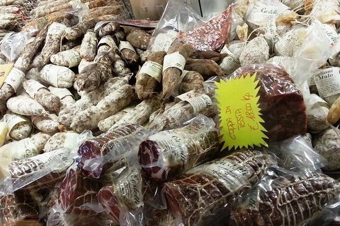 Tour to the Roman castles: Nemi, Ariccia and Castel Gandolfo, a day from Rome - Stop 2: Ariccia’s Chigiano Art Connection and Porchetta Culture