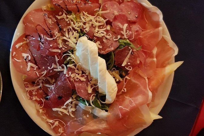 Traditional Neapolitan Dinner in Pompei - Villa Franca - Family Restourant - Dessert and limoncello: ending with the right kind of sweetness