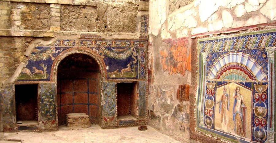 TRAMVIA From Naples: Ercolano Ruins e Vesuvius Transfer bus - Herculaneum Ruins: Roman Life You Can Still Touch