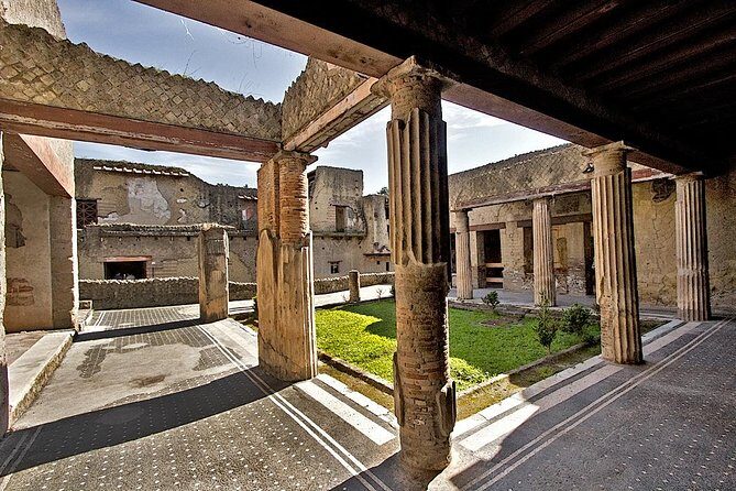 Tramvia Napoli: Transfer to Herculaneum Ruins + Vesuvius - Herculaneum Ruins: using your hours without getting trapped by timing