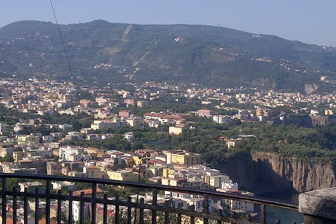 Transfer from Naples to Maiori or Maiori to Naples - How private pickup really feels with luggage and timing