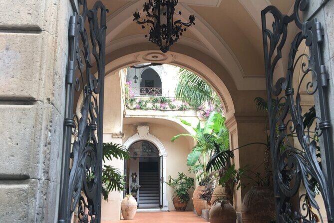 Transfer from Naples to Positano with a stop at Pompeii or Positano to Naples - Who should book this transfer, and who might skip it