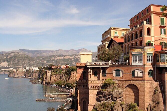 Transfer from Naples to Sorrento with stop at Pompeii - Who this private Naples to Sorrento transfer with Pompeii stop suits best