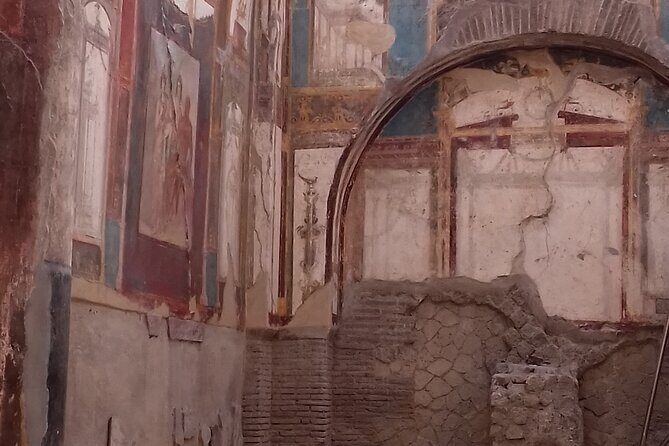 Transfer From Naples Train Station/area to Sorrento 2hr stop in Herculaneum - Self-guided exploration vs adding a licensed guide (€150 cash)