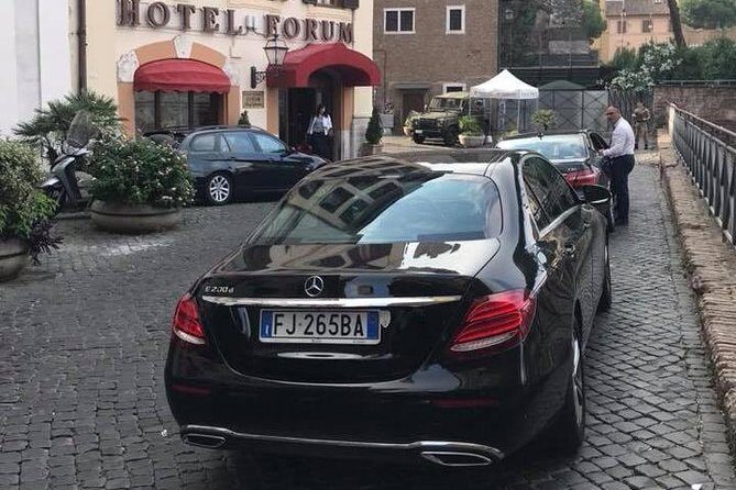 Transfer from Rome to the Rome Airports - The ride to Fiumicino or Ciampino: comfort, route choice, and traffic reality