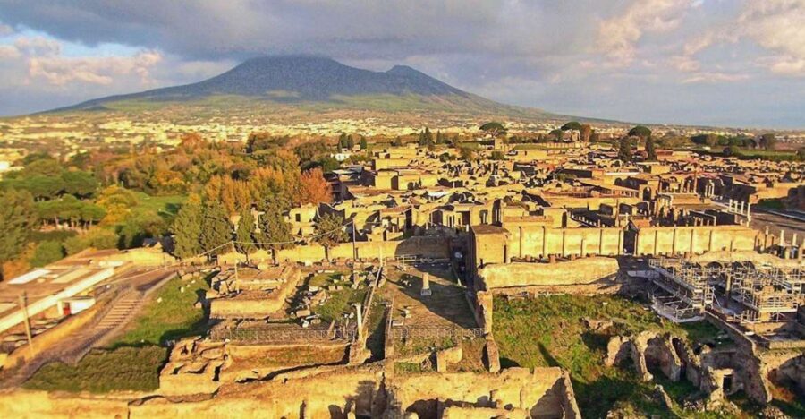 Transfer from Sorrento to Naples & 2hr stop at Pompeii site - Pompeii in 2 hours: what you can do well and what to accept